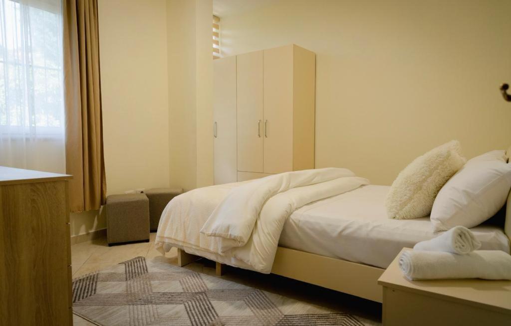 Villa Apartments S&F City Centre Tiranë Luaran gambar